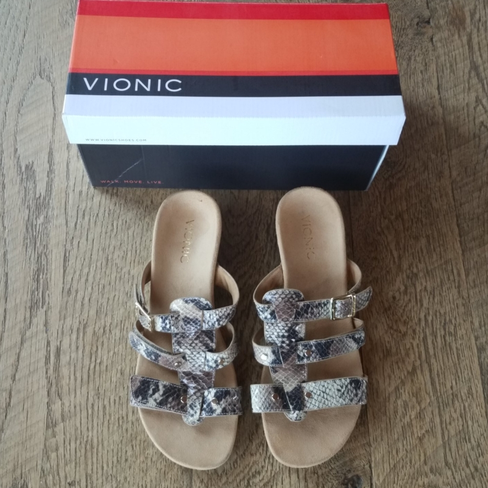 Womens Vionic Radia Snakeskin Wedge Sandel, 8